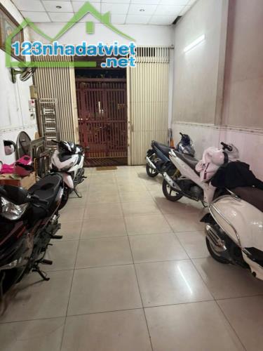 Mặt tiền Phan Văn Khỏe P5 Q6 nhà 3 tầng BTCT 88m2 4x22, view công viên, giá chỉ 14 tỷ TL - 1