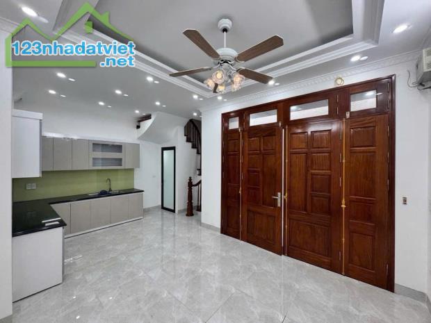 Bán nhà Dương Văn Bé - Phân lô, oto đỗ cửa - Diện tích 35m2 - 6.8tỷ - 1