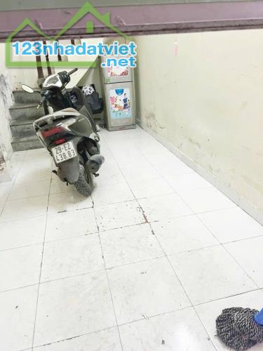 Cho thuê nhà ở nhóm sinh viên Ngõ Quỳnh, 4 tầng x 22m2, 2 ngủ, 2 vệ sinh, 6.5 Triệu - 4