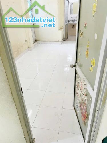 Cho thuê nhà ở nhóm sinh viên Ngõ Quỳnh, 4 tầng x 22m2, 2 ngủ, 2 vệ sinh, 6.5 Triệu - 2