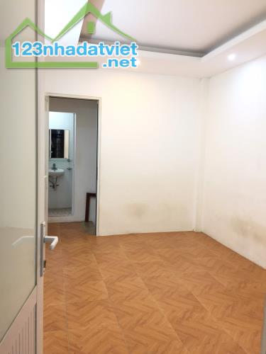 Siêu hiếm Bán gấp nhà KHương Trung - Thanh Xuân 4 tầng 30m2 Gần oto tránh chỉ 4.9 tỷ - 1