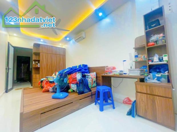 PHÂN LÔ HỒNG HÀ - BA ĐÌNH, VỈA HÈ, 3 Ô TÔ TRÁNH, NHÀ ĐẸP KIÊU SA: 35M, 5T, GIÁ  10.6 TỶ