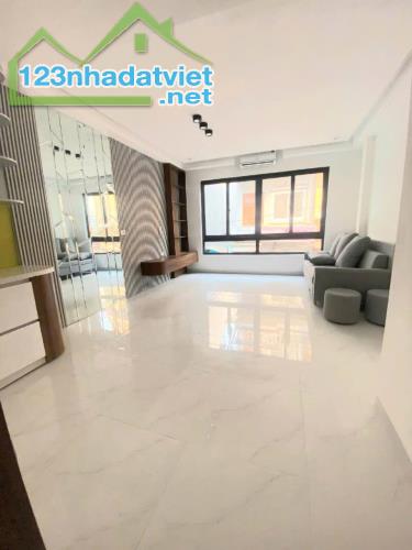 MẶT PHỐ KINH DOANH, Ô TÔ, THANG MÁY, Ở LUÔN GẦN ĐỀN LỪ GIÁ CHỈ 12.3 TỶ - 4