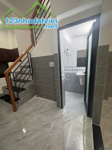 Bình Tân, Mặt tiền kinh doanh,, nhà mới đẹp 3 tầng,  56m2. Giá rẻ - 3