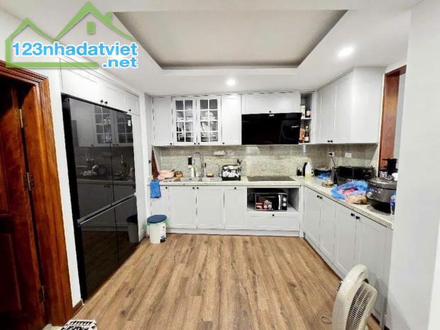 Bán nhà 75m2 (5x16m) Trịnh Công Sơn 6T thang máy kinh doanh đầu tư chỉ 17 tỷ 0983458219