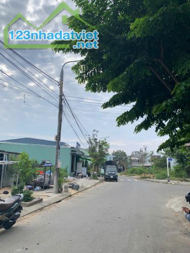 Bán đất mặt tiền đường Đà Sơn 8, gần ĐH Duy Tân, Liên Chiểu, giá 2 tỷ 8 tl - 2