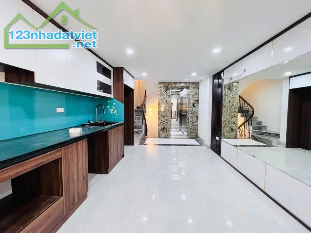 Bán nhà Xuân Diệu-Tây Hồ 45m2  6 tầng thang máy full nội thất giá chỉ 8,6 tỷ - 1