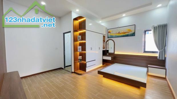 BÁN CĂN VILLA SIÊU BỰ NGAY KHU CẦU TRÀM-XÁC CHỢ BÌNH CHÁNH-SHR-GIÁ 4TY700 - 1