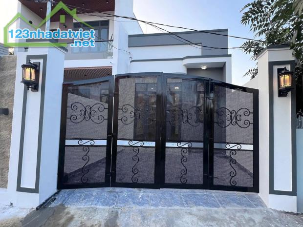 Gấp gấp nhà cấp 4 mới keng SHR mà chỉ có 1 tỷ 050, Xã Tân Phú Trung, Củ Chi.