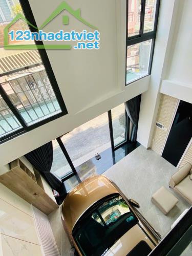 Bán nhà Đẹp Lạc Long Quân - 56m2 x 7T Thang máy Gara Oto - Vài bước ra phố - hướng TN - 1
