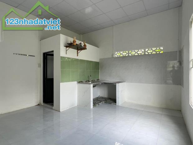 Chủ cần ra gấp căn nhà cấp 4, SHR, Xã Tân Phú Trung, Giá 950 Triệu. - 4