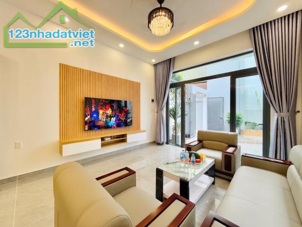 VILLA MINI  TUYỆT VỜI ĐỂ NGHỈ NGƠI VÀ HƯỞNG THỤ – DIỆN TÍCH ĐẤT 102M2- GẦN EMART2 - - 1