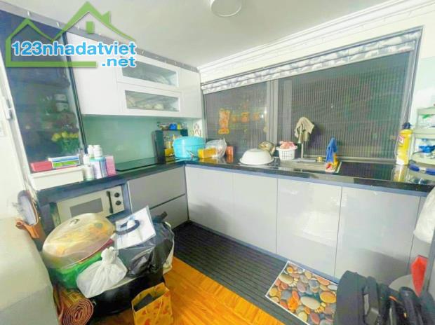 Phân Lô Ô Tô - Gần Hồ Tây - Hồng Hà - Ba Đình - Dt:35m2/5 tầng/3m MT*Nhỉnh 10 tỷ - 1