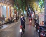 MAI ANH TUẤN LÔ GÓC VIEW HỒ HOÀNG CẦU TRƯỚC NHÀ VỈA HÈ 3M, 7TẦNG THANG MÁY Ô TÔ ĐỖ CỬA 26,
