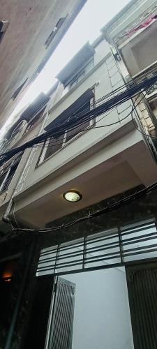 Bán nhà phố Bạch Mai - ngõ thoáng thông các ngả , gần các trường ĐH , dt 26M giá 2.85 tỷ
