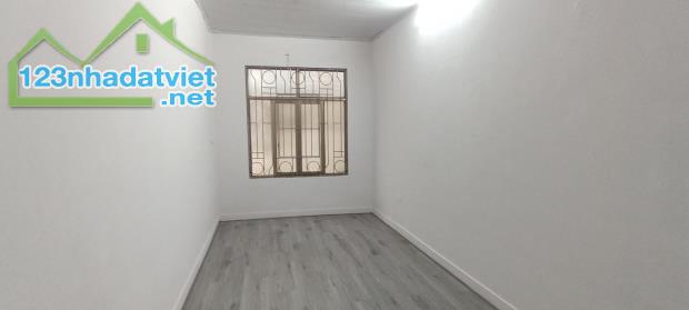 Bán nhà phố Bạch Mai - ngõ thoáng thông các ngả , gần các trường ĐH , dt 26M giá 2.85 tỷ - 2