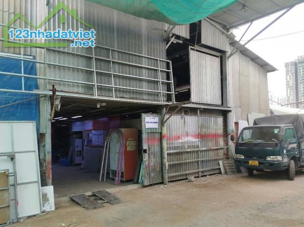 Bán 8000m2 đất Sát bên cầu Nguyễn Văn Cừ, liền kề Quận 1, 4 và Quận 5 - 2