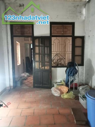Bán nhà C4 tại Đường Bắc Cầu, Ngọc Thụy, Long Biên, Hà Nội, 7,9 tỷ, 73 m2 chính chủ uy tín - 2
