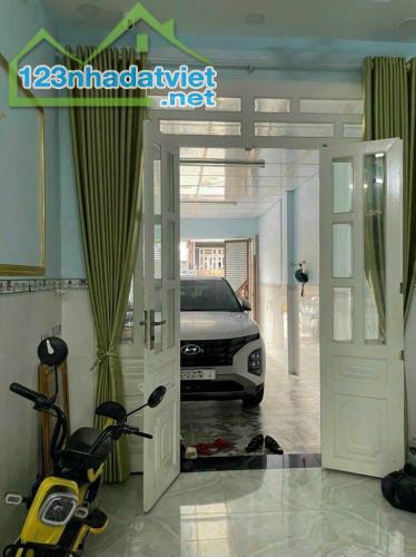 Bán nhà mặt tiền 3 tầng ngay chợ Mai Hắc Đế 65m2 giá 8.x tỷ còn TL - 2