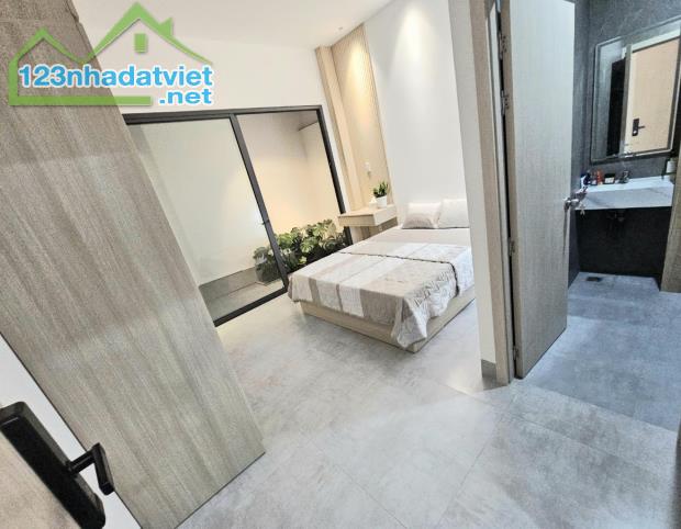 Bán nhà mặt phố Linh Trung, Thủ Đức, 57m2, 9.5 tỷ, 4 tầng, 5PN