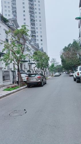 BÁN NHÀ HOÀNG QUỐC VIỆT: phân lô, an sinh đỉnh