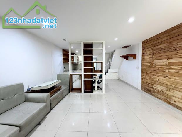 Nhà chính chủ 2Tầng,65m2 HXH thông, nguyễn văn Khối GÒ VẤP chỉ 5.3T.