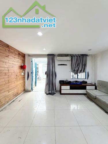 Nhà chính chủ 2Tầng,65m2 HXH thông, nguyễn văn Khối GÒ VẤP chỉ 5.3T. - 1