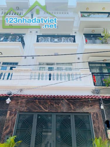 Bán nhà 4 tầng siêu đẹp Đào Tông Nguyên Nhà Bè chỉ nhỉnh 5 tỷ