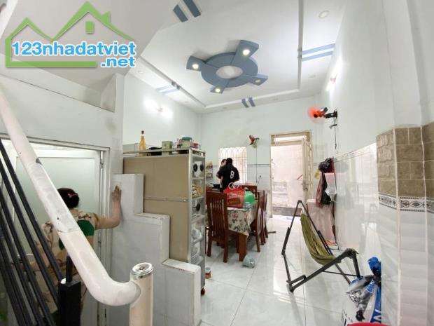 Bán nhà Phạm Văn Chiêu – P.14, Gò Vấp – sát mặt tiền, nhà đúc 2 tầng – chỉ 4.5 tỷ có tl - 4