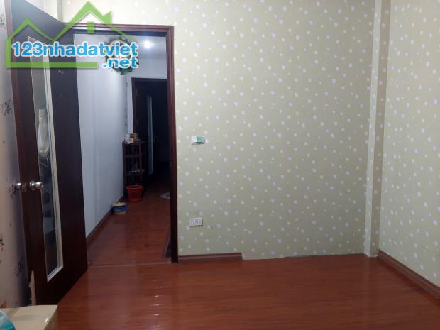Siêu Hiếm! Bán nhà Chùa Bộc 50m x 5T MT 4.5m gần ô tô, gần Vincom Phạm Ngọc Thạch 8tỷ - 3