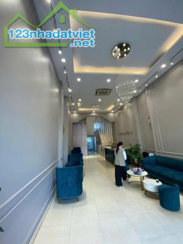 Mặt Phố Nguyễn Khang, Vỉa hè đá bóng, Tòa Văn Phòng Siêu Hiếm, dt 86m2, MT 5m, Giá 51.5 tỷ - 2