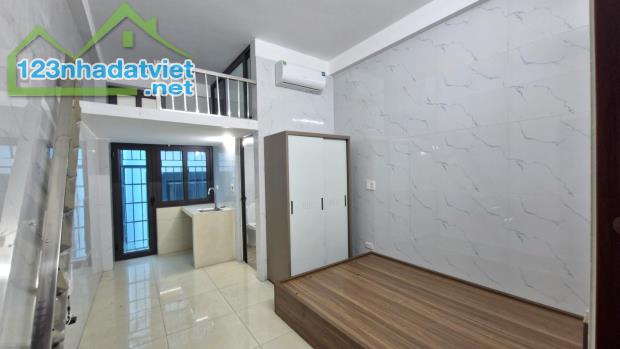 CẦU DIỄN - 5 TẦNG THANG MÁY - PHÒNG RỘNG KHÉP KÍN FULL ĐỒ - VÀI BƯỚC RA QL 32