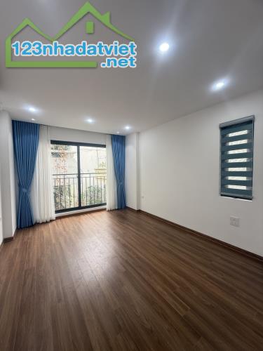 Bán nhà Hàm Nghi, Nam Từ Liêm, 6 tầng, THANG MÁY, lô góc, Ô TÔ ĐỖ CỬA, 10.65 tỷ