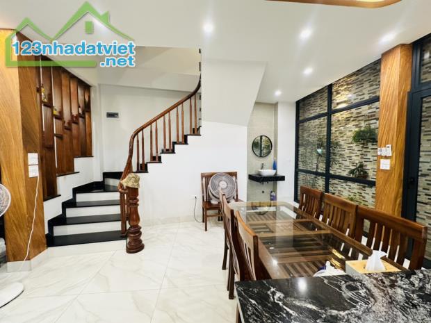 Nhà 3 Tầng Phân Lô Ô Tô Ngủ Trong Nhà Kim Chung Đông Anh Cạnh Khu Công Nghiệp Bắc Thong Lo