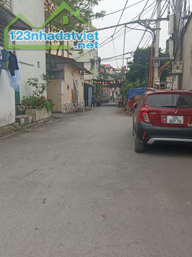 Nhà 3 Tầng Phân Lô Ô Tô Ngủ Trong Nhà Kim Chung Đông Anh Cạnh Khu Công Nghiệp Bắc Thong Lo - 4