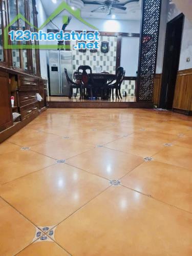 Bán nhà Mặt Phố Nguyễn Bá Khoản (KĐT Trung Yên 9) 85m/ 5Tầng/MT 5m 45 Tỷ, K.Doanh - 4