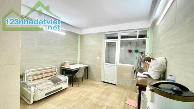 Bán Nhà Phùng Chí Kiên. Cầu Giấy. 6 Tầng Thang Máy. Ô Tô. Vỉa Hè. DT 60m2. Giá 19,9 Tỷ. - 2