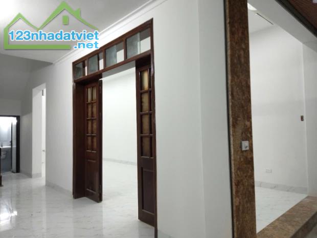 Nhà đẹp Nguyễn Văn Huyên 60m2*5T, mt 5.8m kd, ô tô, 2 thoáng, sổ vuông đẹp 14.5tỷ - 1