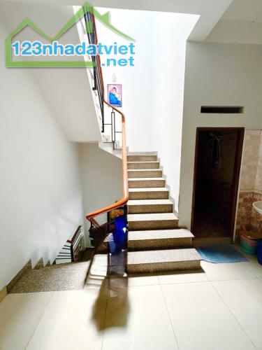 CẦN BÁN GẤP NHÀ SIÊU PHẨM 1 SẸC LÊ VĂN QUỚI – 81M² – 4 TẦNG – HXH 6M – GIÁ CHỈ 7.8 TỶ !! - 2