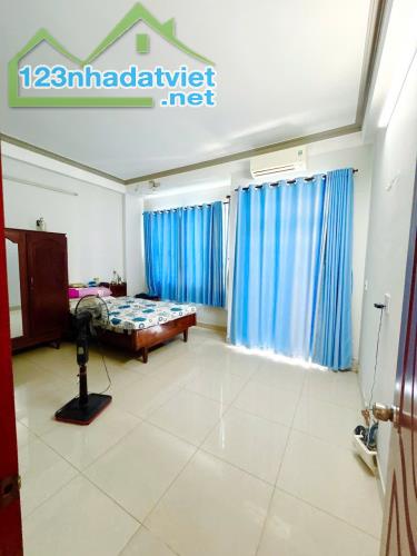 CẦN BÁN GẤP NHÀ SIÊU PHẨM 1 SẸC LÊ VĂN QUỚI – 81M² – 4 TẦNG – HXH 6M – GIÁ CHỈ 7.8 TỶ !! - 1