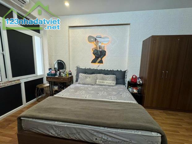 Bán nhà riêng Thái Thịnh 60m2 5tầng giá chỉ có 12.7 tỷ - 2