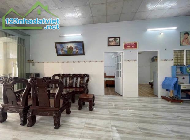 💥 Cực phẩm nhà ngay KCN Hiệp Thạnh,Gò Dầu cho thuê 3tr5/th, 156m2,Sổ Riêng 460T - 2