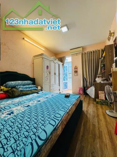 Bán nhà riêng Thái Thịnh 46.9m2 4 tầng giá chỉ có 13.2 tỷ - 1