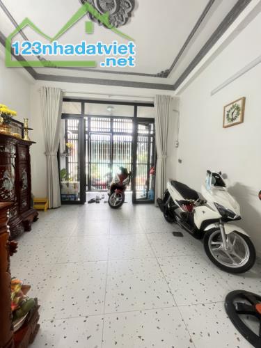 BÁN NHÀ 2 TẤM Ở NGAY - 60M2 - LÝ THÁNH TÔNG TÂN PHÚ - XE HƠI TRÁNH NHAU