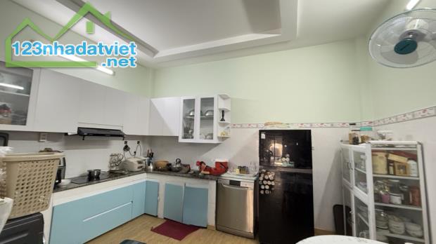 RẺ HIẾM GẦN LÊ TRỌNG TẤN - 72M2(4.5x16) -HẺM XE TẢI 7M THÔNG -3 TẦNG MỚI ĐẸP. CHỈ 6 TỶ XÍU - 1