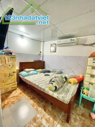 BÁN NHÀ HXH SÁT MT CMT8, Q3, NGANG LỚN, CHO THUÊ 30 TR, 5 TẦNG, 6PN, 60M2 NHỈNH 10 TỶ - 1