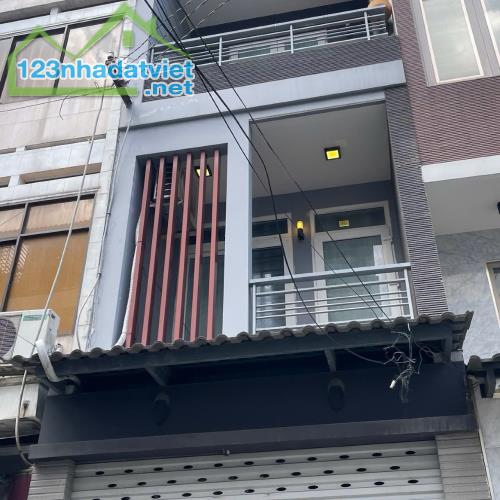 NHÀ HẺM 10M 1 TRỤC NGUYỄN ĐÌNH CHIỂU, Q3, 4 TẦNG, CHO THUÊ 25TR, 3PN, SỔ A4,  42M2 NHỈNH 1