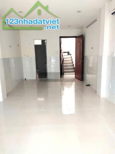 NHÀ HẺM 10M 1 TRỤC NGUYỄN ĐÌNH CHIỂU, Q3, 4 TẦNG, CHO THUÊ 25TR, 3PN, SỔ A4,  42M2 NHỈNH 1 - 1