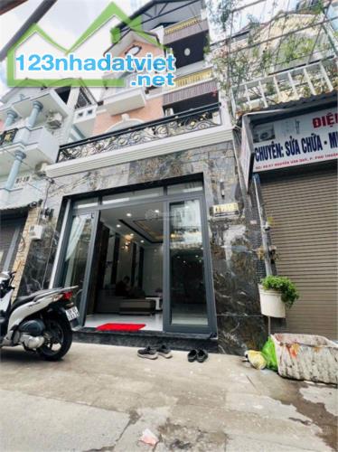🏠 Bán nhà Nguyễn Văn Quỳ, Phú Thuận, Q.7, 66m² (6x11m), 8.2 tỷ 🏠