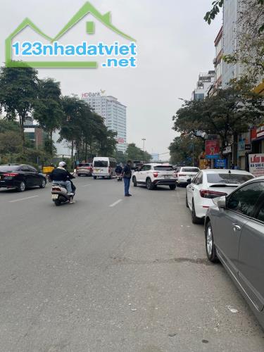 Hai chào bán gấp nhà phố Văn Cao Thụy Khuê Tây Hồ 60m 5 tầng mt 5M ở luôn giá hơn 11 tỷ